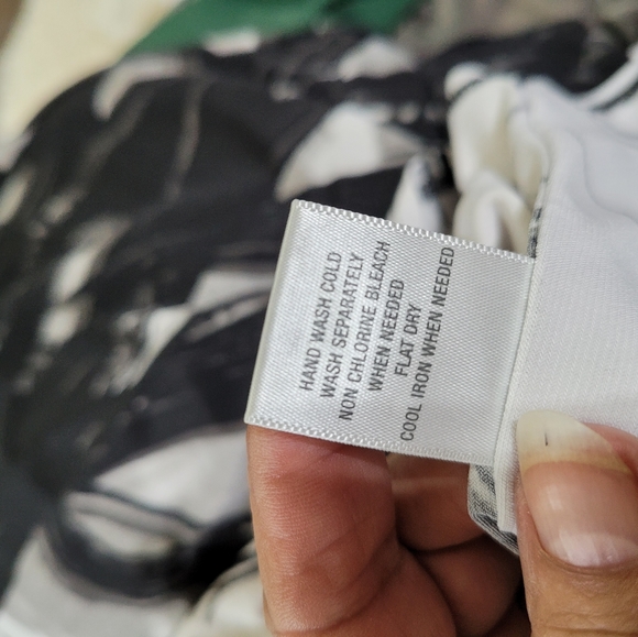 (2567) Dressbarn Women's size 1X, Black/White - Picture 6 of 6